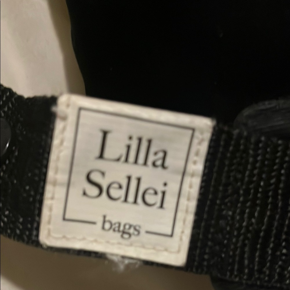 Lilla Sellei Black Bag